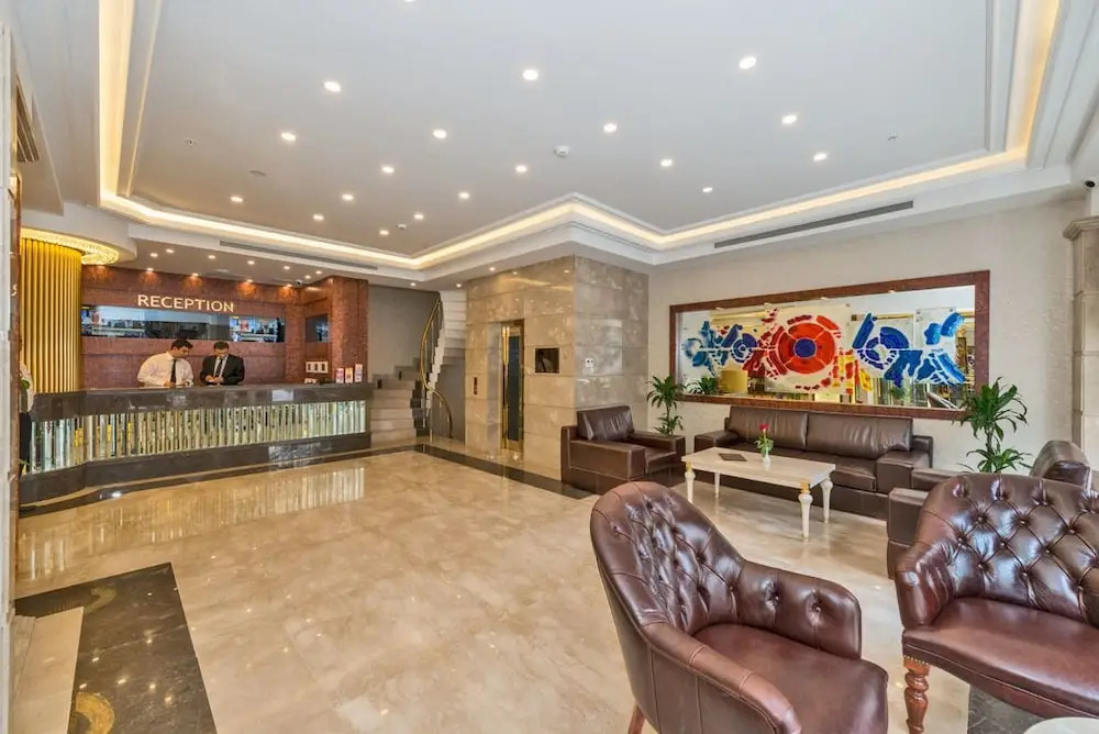 Grand Tahir Restaurant