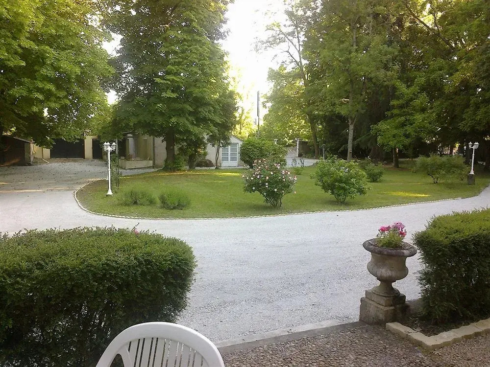 Les Fontaines