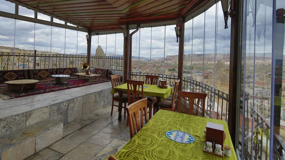 Maccan Cave Hotel