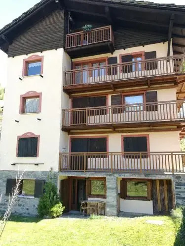 Appartamento con prato privato e BBQ