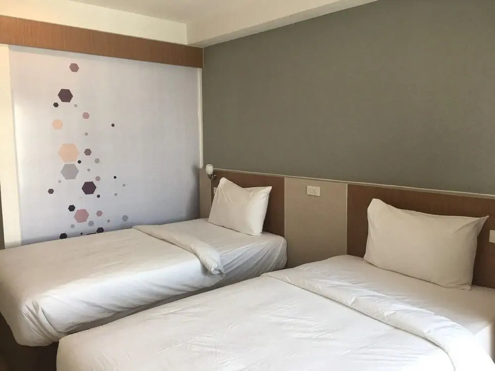 Ingnaam Hotel