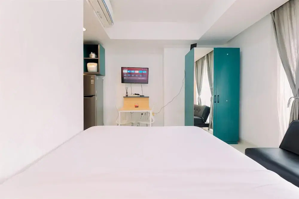 Comfortable and Complete Studio for Family at West Vista Apartment