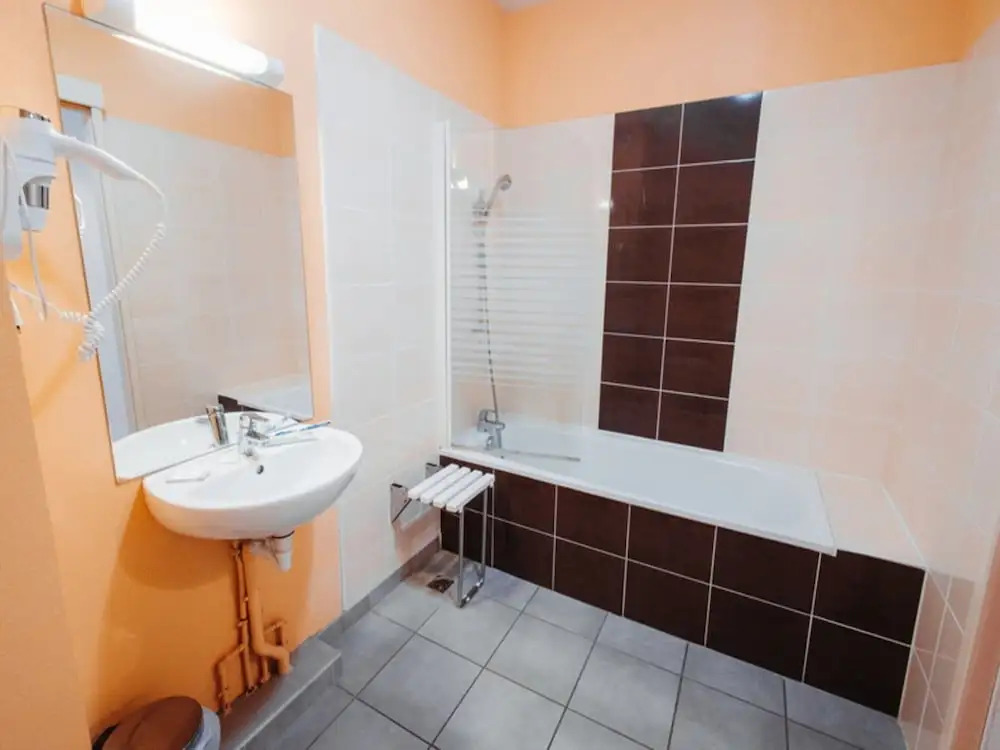 Family Apartment in Ax-les-thermes With Balcony