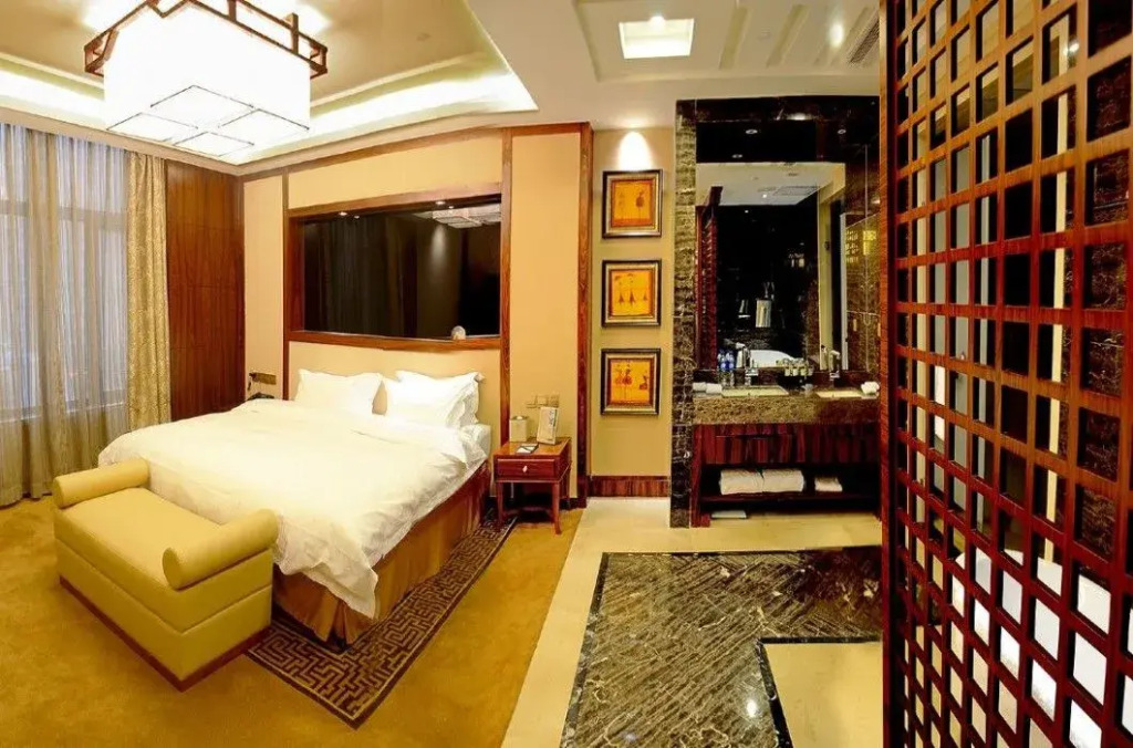 Header Hot Spring Hotel