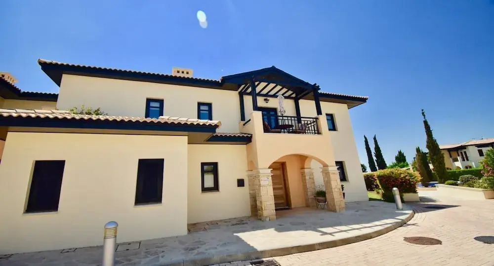 Apartment B11 - Hera