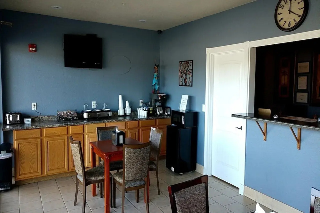 HiWay Inn Express Kiowa Hwy 69