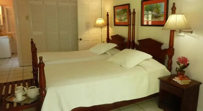 Plantation Beach Villas