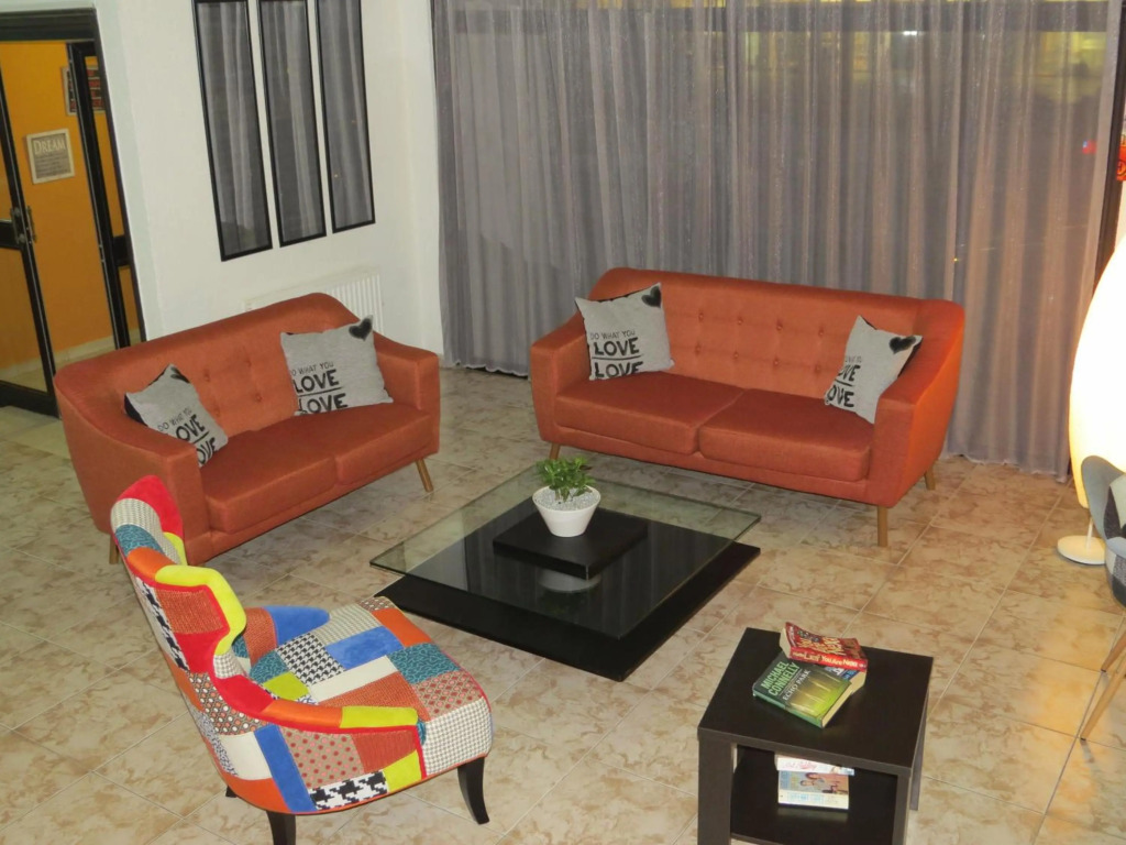 Carina Hotel Apartments