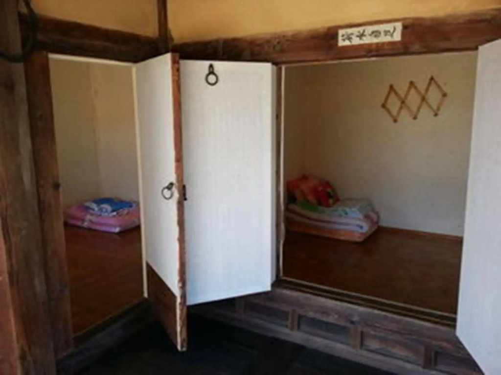 Moji Guest House