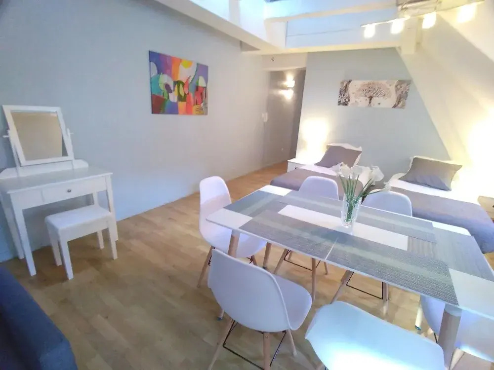 HomePlace Appart St Pierre Parking Free