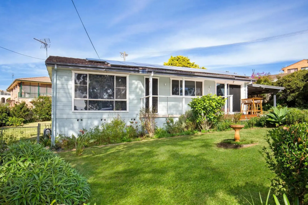 WindanSea Cottage - Pet Friendly - Ocean Glimpses