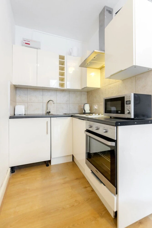 Modern Serviced Apartment in Kensington
