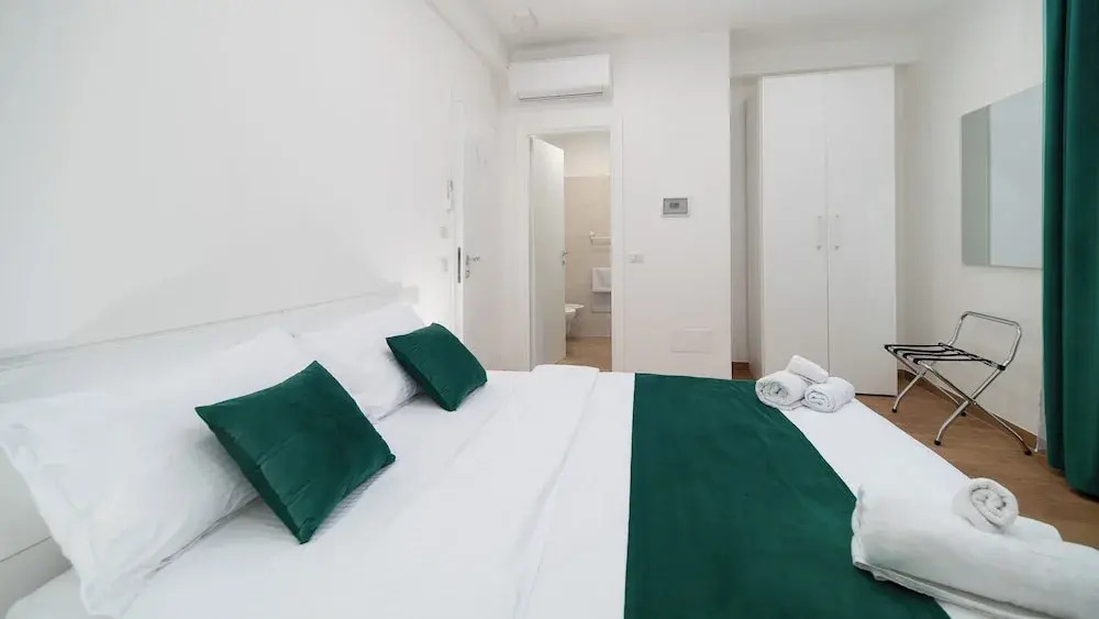 Lovely Rooms by Rentbeat