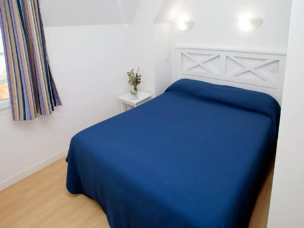 Beautiful apartment in local style on a small residence