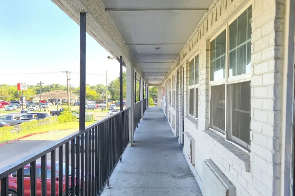Deluxe Inn Motel By OYO Grand Prairie Interstate 30