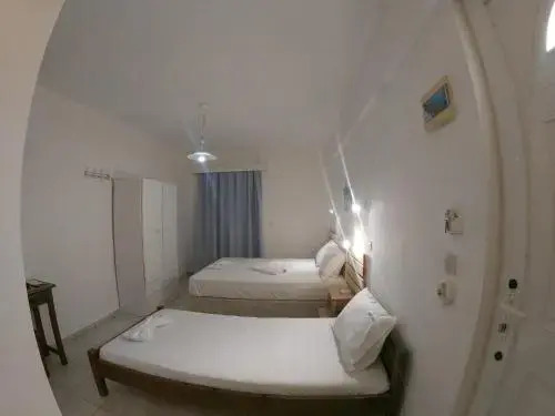 Vamvini Hotel