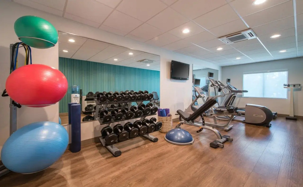 Holiday Inn Express & Suites Columbia-I-26 @ Harbison Blvd by IHG