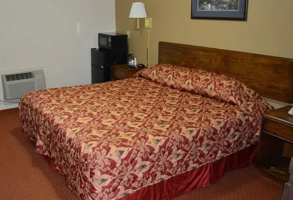Travelers Inn