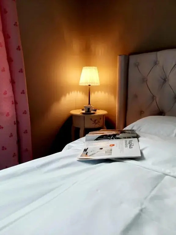Lake & Library boutique Hotel