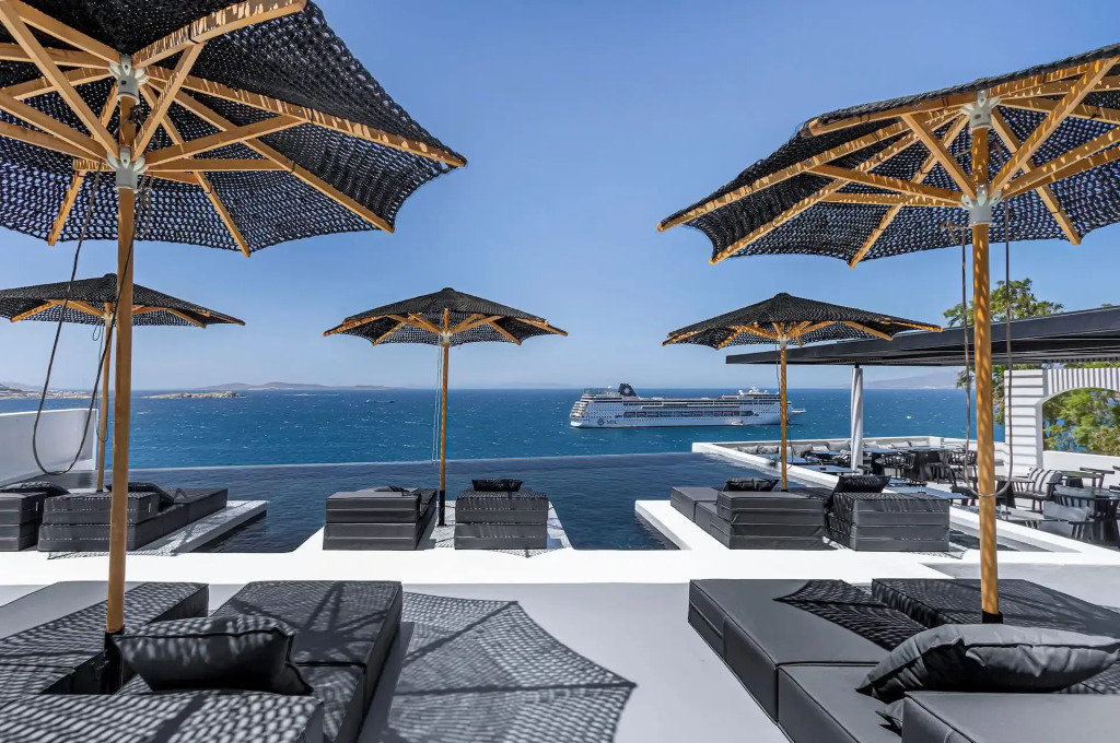 Tagoo Black Mykonos