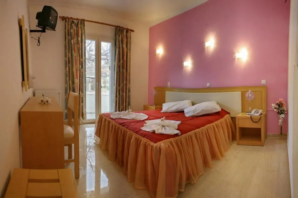 Theofilos Classic Hotel