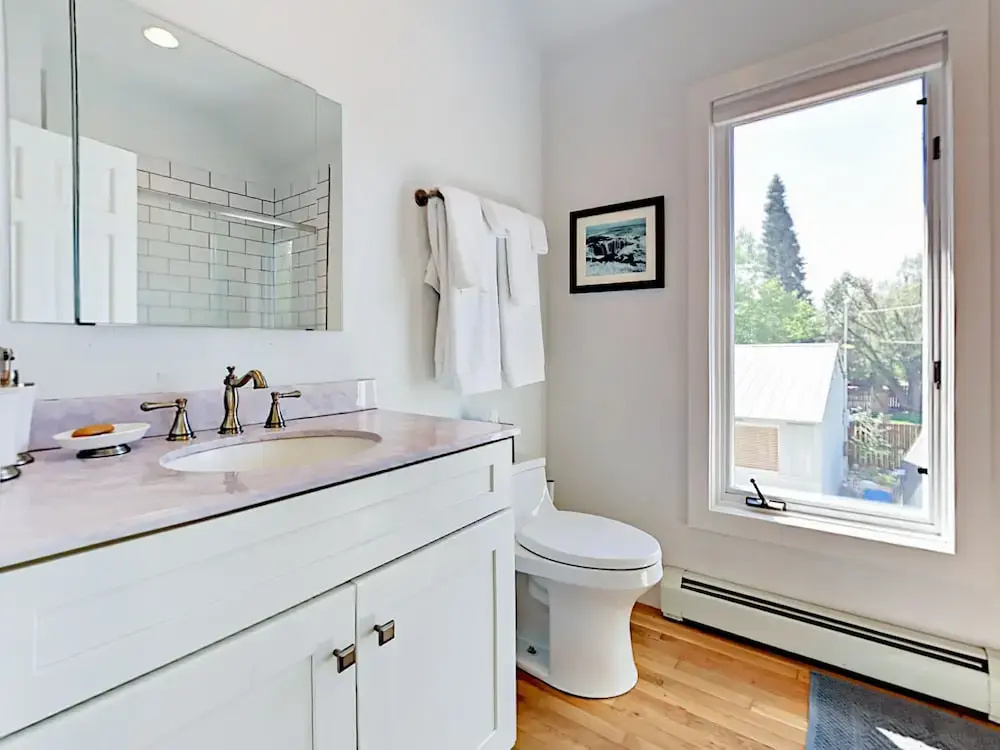 242 Hill Street House 3 Bedrooms 2 Bathrooms Home