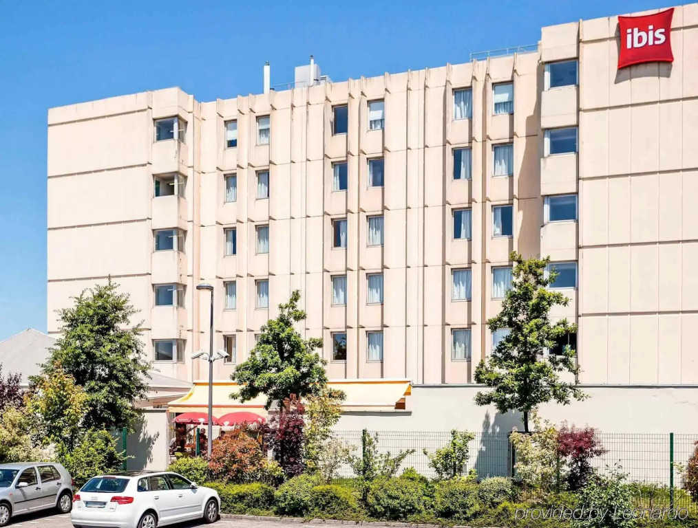 ibis Lyon Est Bron