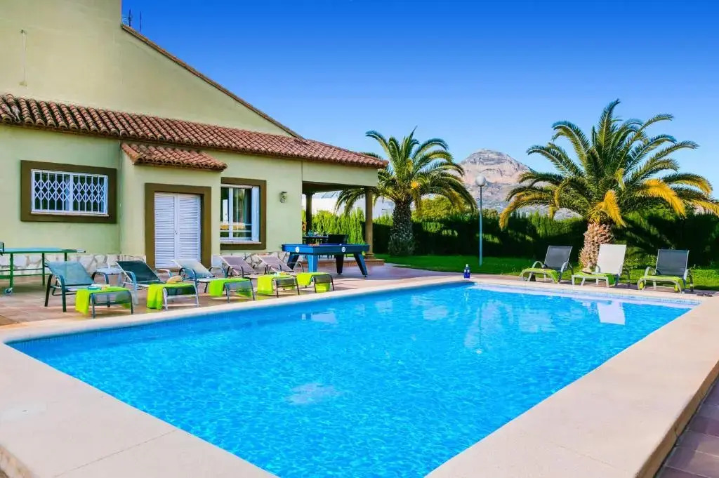 0350 Villa Elefante Tia