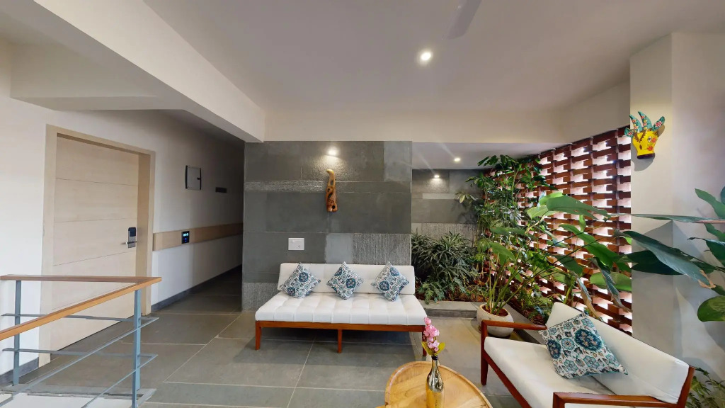 Iris Suites