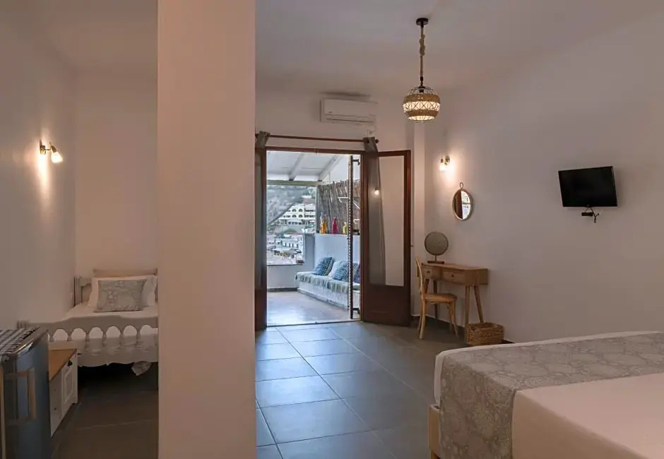 Levantes Hotel