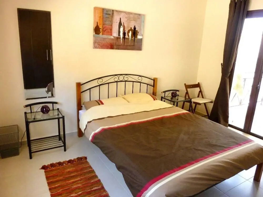 Modern Luxury Villa in Peyia, Near Coral bay Beach, w/ Private Pool an