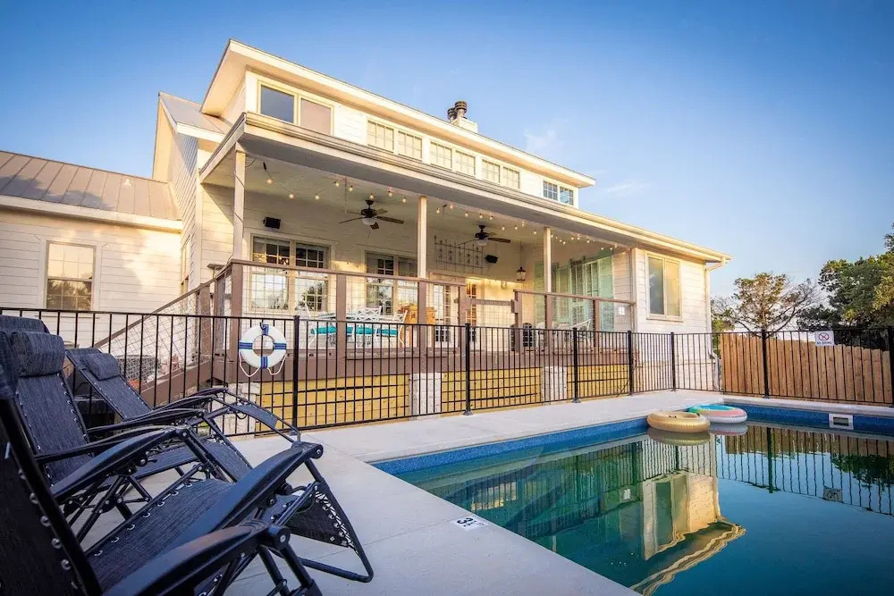 STONE RIDGE RETREAT - 5 Br Home