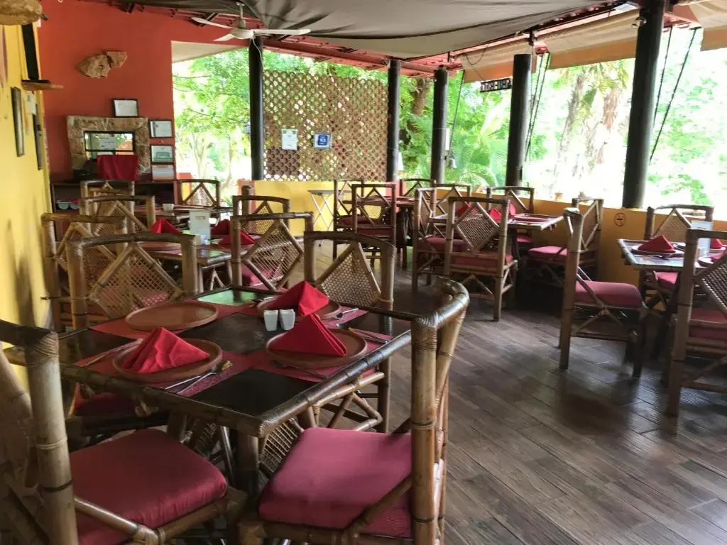 The Pickled Onion Hotel & Restaurant Uxmal