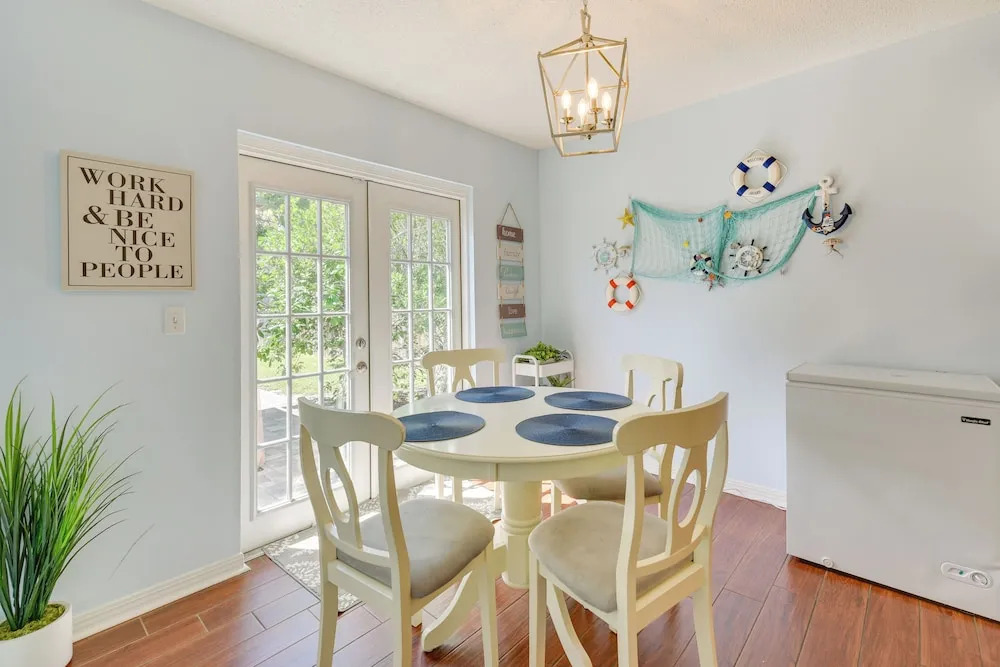Destin Villa w/ Patio ~ 2 Mi to Miramar Beach