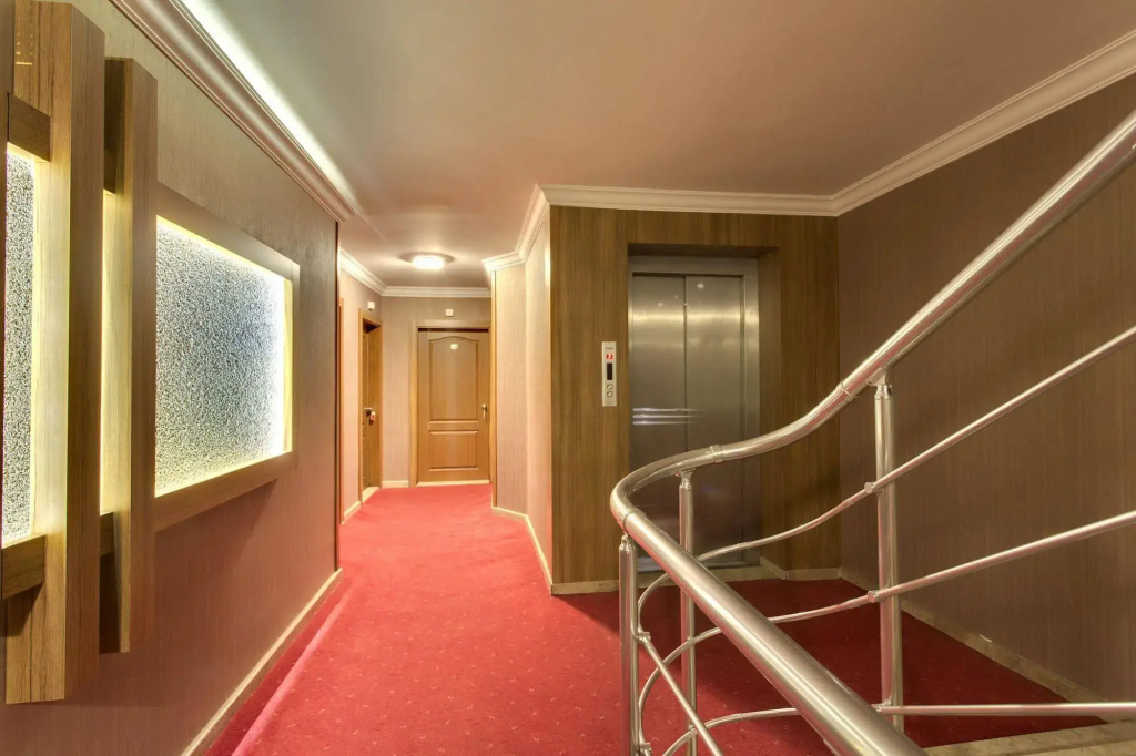 Antroyal Hotel