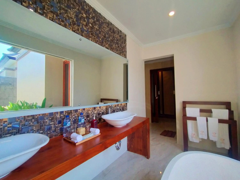 The Grand Villandra Resort Lovina