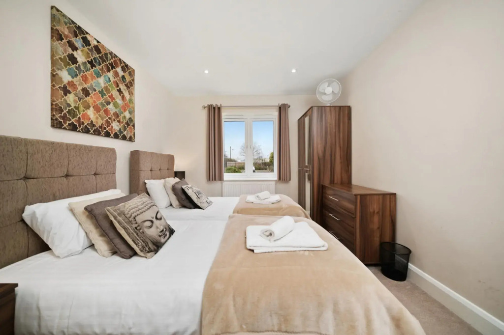 London Heathrow Living Serviced Apartments - Apt 9