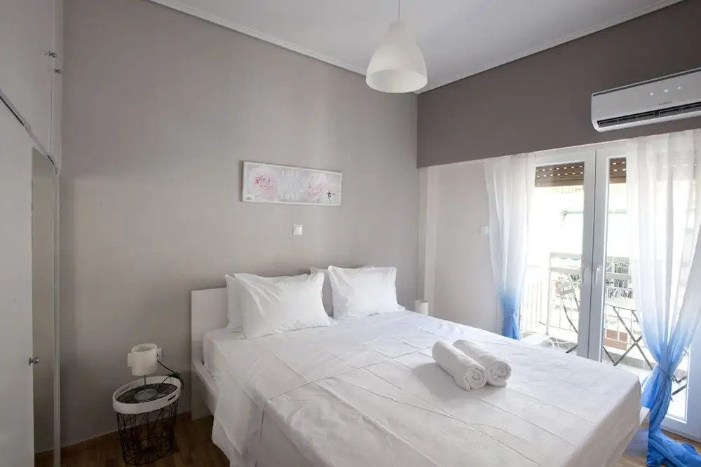 Zan Moreas A Simple & Minimal Apartment