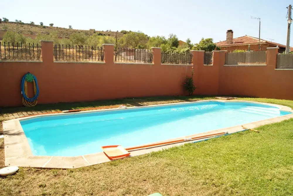 Villa With 6 Bedrooms in Cerezo de Mohernando, With Private Pool, Furnished Terrace and Wifi