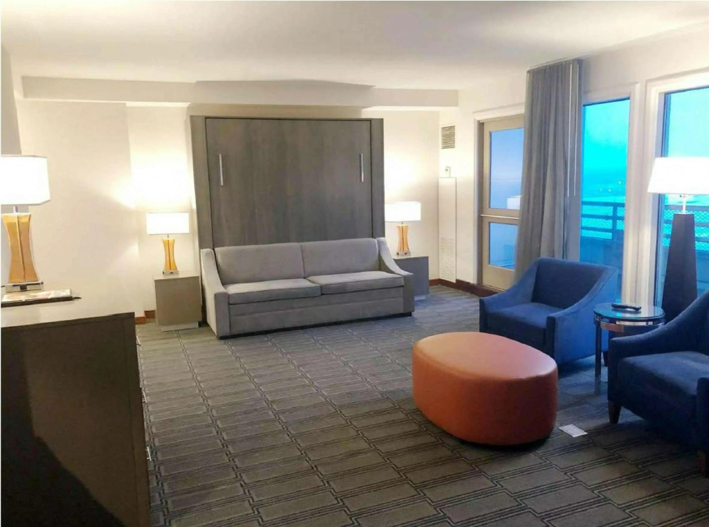 Hilton Philadelphia at Penns Landing