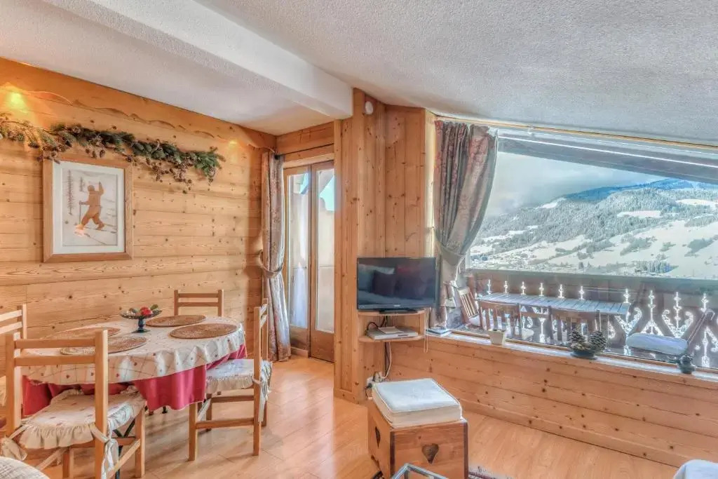 Cozy 2-bedroom with terrace overlooking the valley of Megeve Welkeys