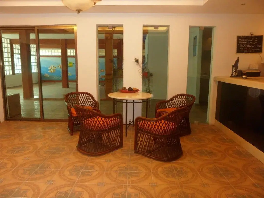 Hotel Gandhi
