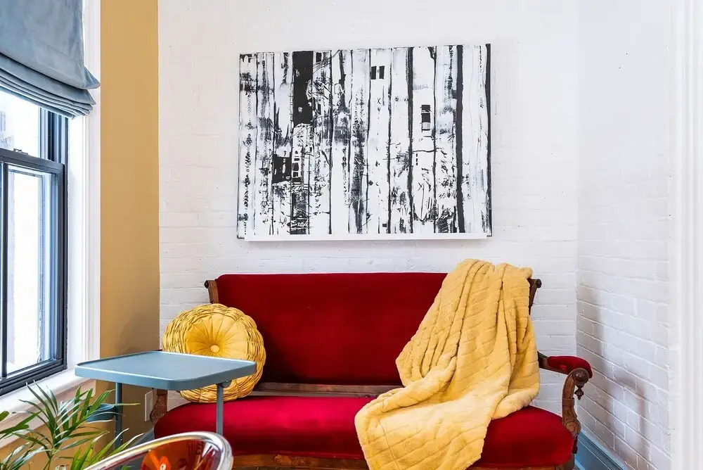 11 Rooms Boutique Hotel