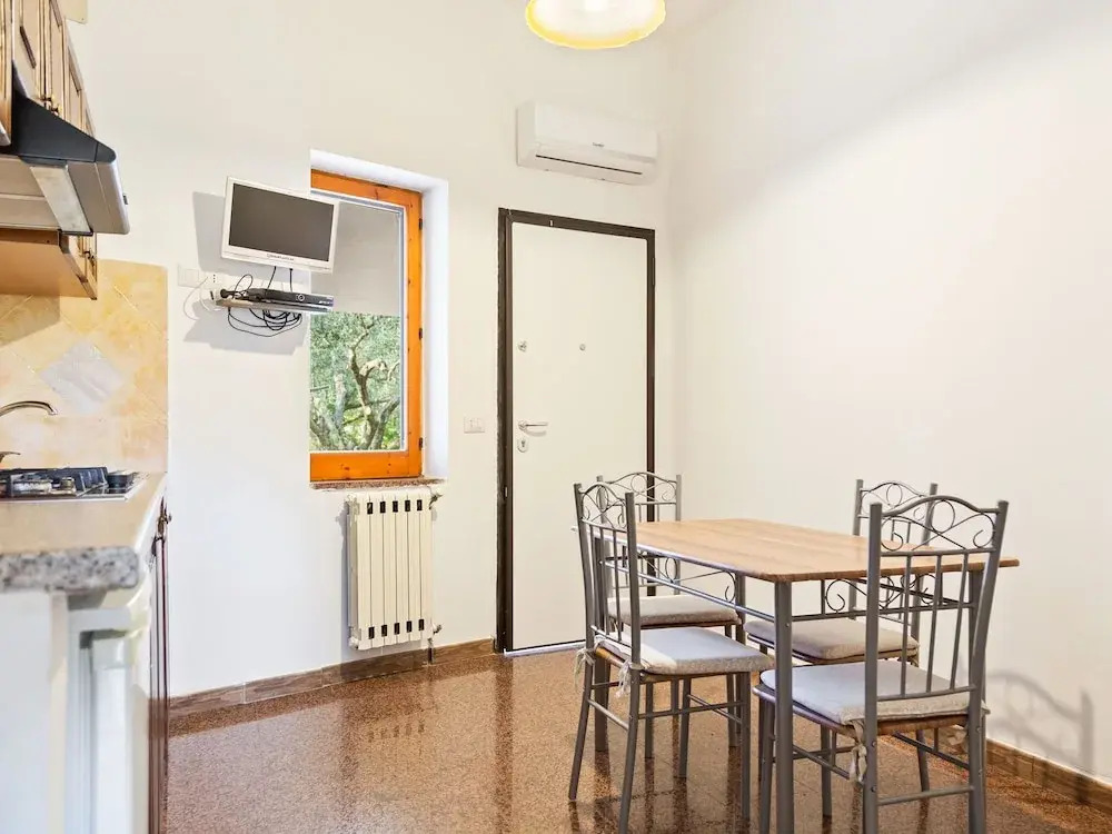 Pleasant Holiday Home in Tropea with Sea Beach Nearby
