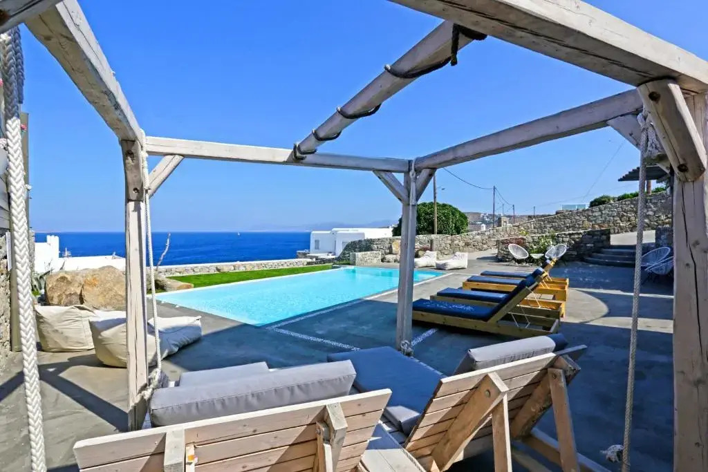 Cycladic Breeze Villa With Private Pool
