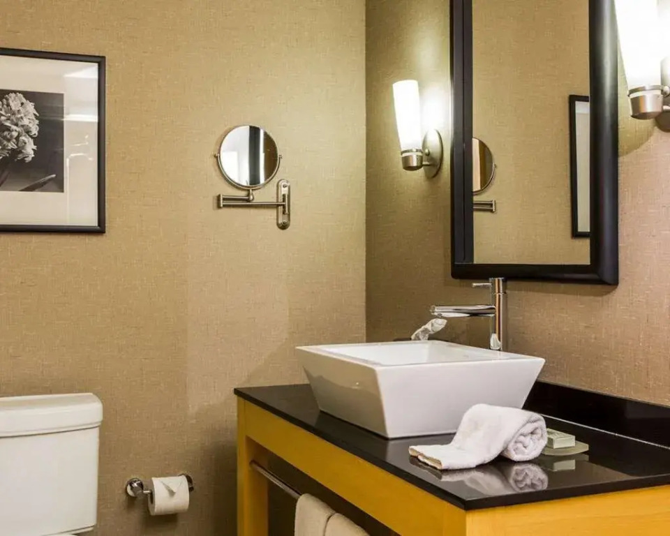 Cambria Suites Traverse City