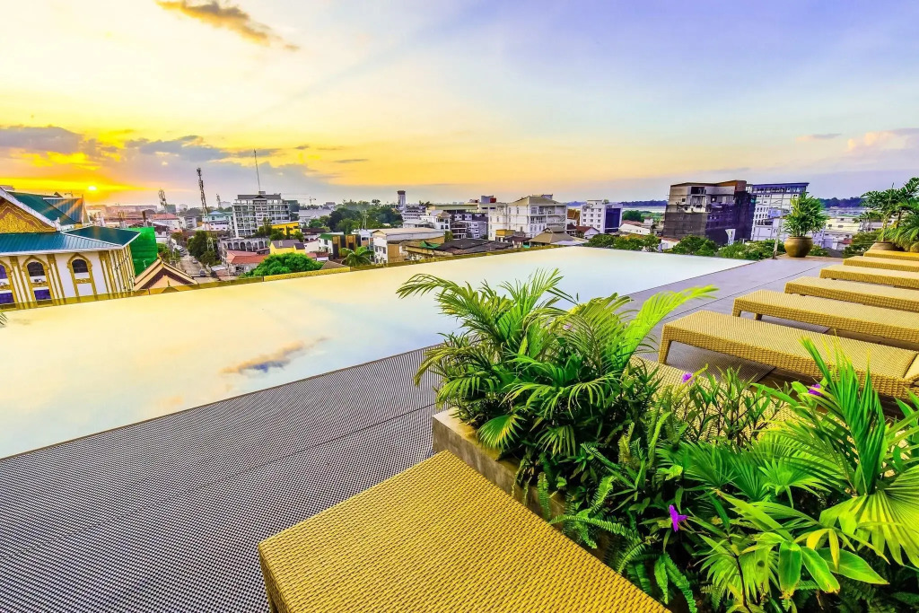 Lao Poet Hotel