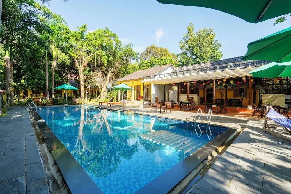 Green Bungalow Garden - Quiet Tropical Retreat, 5 Min To Beach