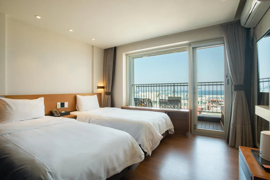 Winners Hotel