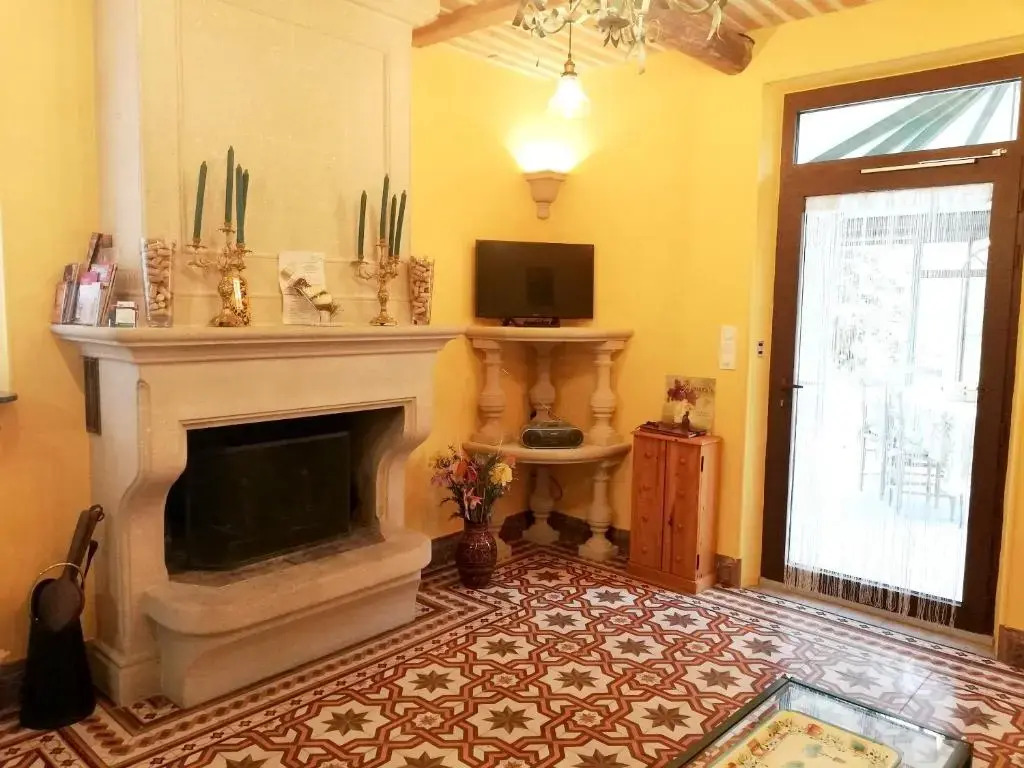 Maison Le Thor avec piscine part